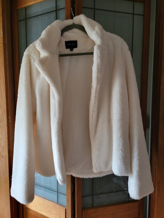 Love Tree Jackets & Blazers - Love Tree Cream Plush Faux Fur Open-Front  Wedding Jacket